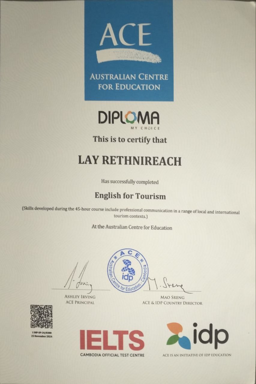 Completed 3 ACE diploma courses (Public Speaking, Popular Cinema, and English for Tourism) 3
